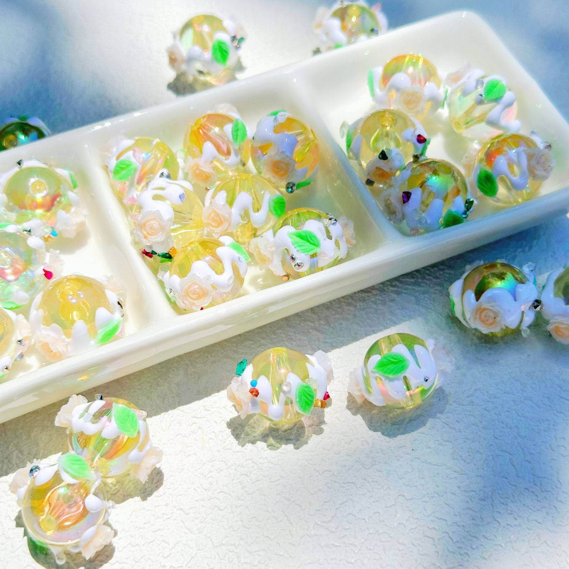 Wholesale 10pcs 3mm Diameter Diamond Girl Flower Series Hand-painted Beads